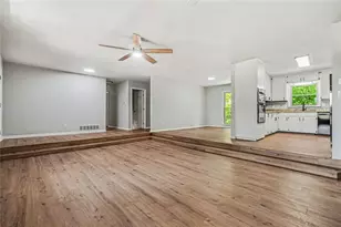 5865 Leah Ln, Powder Springs, GA 30127 - Photo 4