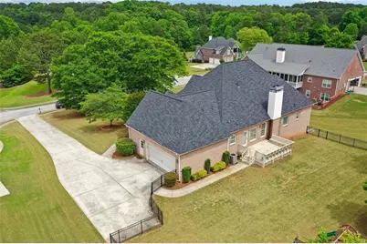 807 Kennedy Court, Loganville, GA 30052 - Photo 12