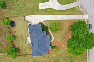 807 Kennedy Ct, Loganville, GA 30052 - Photo 10