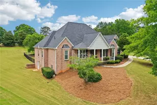 807 Kennedy Ct, Loganville, GA 30052 - Photo 4