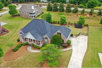 807 Kennedy Court, Loganville, GA 30052 - Photo 10