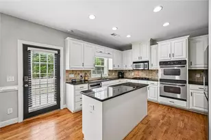 807 Kennedy Ct, Loganville, GA 30052 - Photo 32