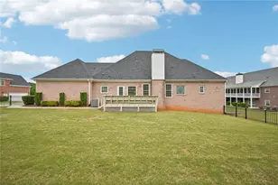 807 Kennedy Ct, Loganville, GA 30052 - Photo 16