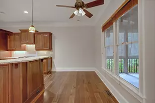 698 Royer Ct, Sandy Springs, GA 30342 - Photo 22