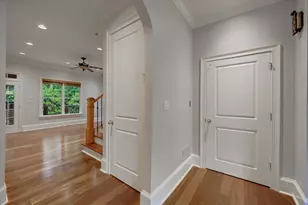 698 Royer Ct, Sandy Springs, GA 30342 - Photo 10