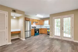 6488 Wellington Chase Ct, Lithonia, GA 30058 - Photo 8