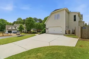 405 Millhaven Way, Alpharetta, GA 30005 - Photo 4