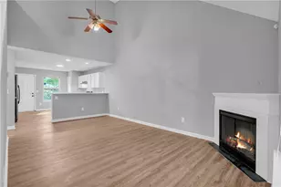 3042 Broadleaf Trail, Fairburn, GA 30213 - Photo 6