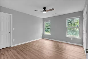 3042 Broadleaf Trail, Fairburn, GA 30213 - Photo 16