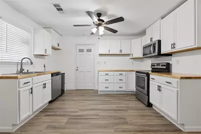 207 Buena Vista Street, Winder, GA 30680 - Photo 8