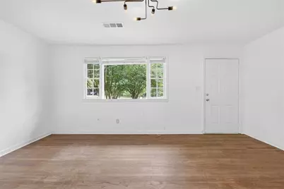 207 Buena Vista Street, Winder, GA 30680 - Photo 6