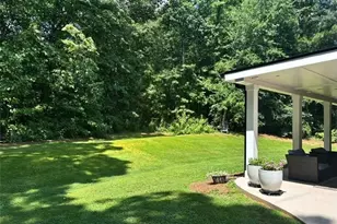310 Persimmon Dr, Sharpsburg, GA 30277 - Photo 42