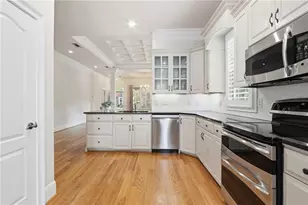 8410 Parker Pl, Roswell, GA 30076 - Photo 22