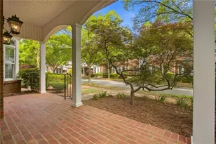 8410 Parker Pl, Roswell, GA 30076 - Photo 4