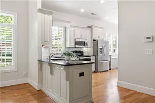 8410 Parker Pl, Roswell, GA 30076 - Photo 16