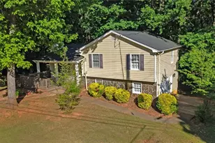 474 Russell Ridge Dr, Lawrenceville, GA 30043 - Photo 4