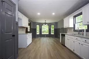 2360 Huntington Dr, Loganville, GA 30052 - Photo 12