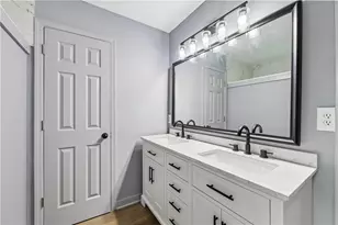 2360 Huntington Dr, Loganville, GA 30052 - Photo 16