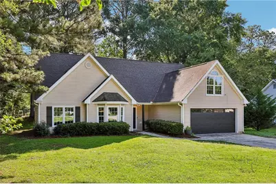 2360 Huntington Drive, Loganville, GA 30052 - Photo 2