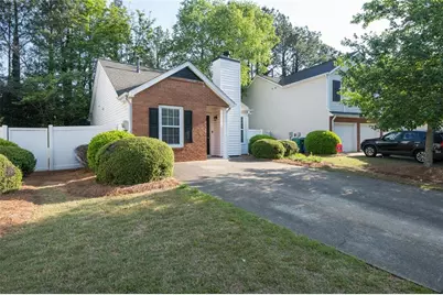 207 Daventry Way, Woodstock, GA 30188 - Photo 2
