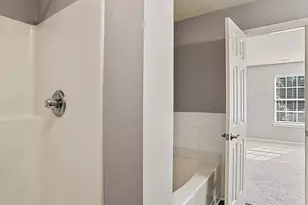 5446 Waterfall Ct, Atlanta, GA 30349 - Photo 14
