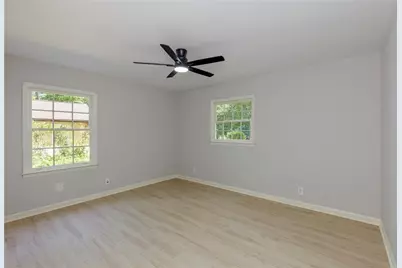 383 Ben Avenue SW, Lilburn, GA 30047 - Photo 28