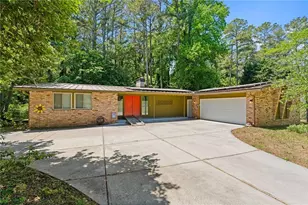 3599 Summitridge Dr, Atlanta, GA 30340 - Photo 2