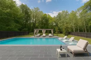 645 Londonberry Rd, Atlanta, GA 30327 - Photo 16