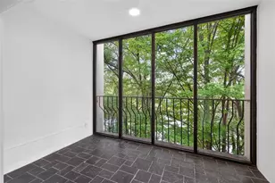 2769 Peachtree Rd NE, Atlanta, GA 30305 - Photo 22