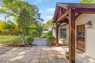 1840 Woodland Hills Ave NW, Atlanta, GA 30318 - Photo 4