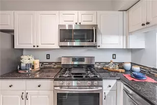 240 Renaissance Parkway NE, Atlanta, GA 30308 - Photo 18
