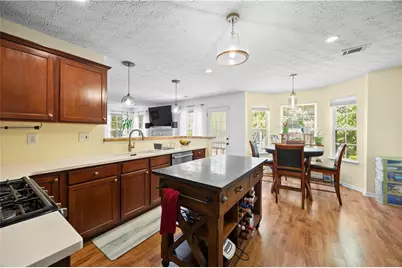 4041 Oak Crossing Drive, Suwanee, GA 30024 - Photo 8