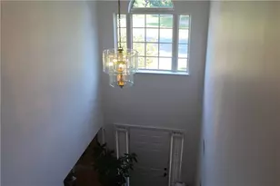 4041 Oak Crossing Dr, Suwanee, GA 30024 - Photo 16
