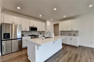 659 Caryle Trl Ln, Loganville, GA 30052 - Photo 20