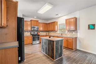 3745 Park Hill Circle, Loganville, GA 30052 - Photo 8