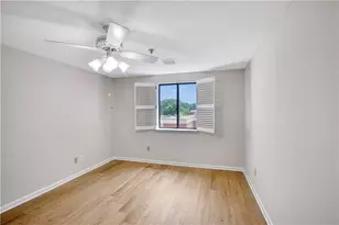 300 Johnson Ferry Rd, Atlanta, GA 30328 - Photo 10