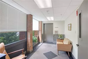 300 Johnson Ferry Rd, Atlanta, GA 30328 - Photo 26