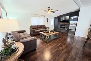 4855 Peachtree Dr, Buford, GA 30518 - Photo 6