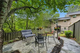 271 Lakemoore Dr NE, Atlanta, GA 30342 - Photo 18