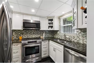 271 Lakemoore Drive NE #C, Atlanta, GA 30342 - Photo 4