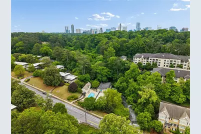 271 Lakemoore Drive NE #C, Atlanta, GA 30342 - Photo 28