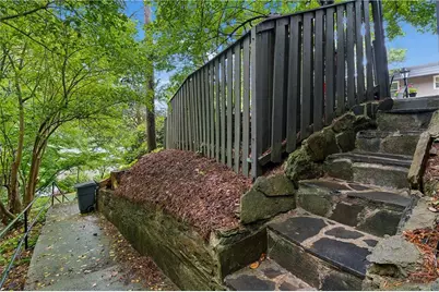 271 Lakemoore Drive NE #C, Atlanta, GA 30342 - Photo 20
