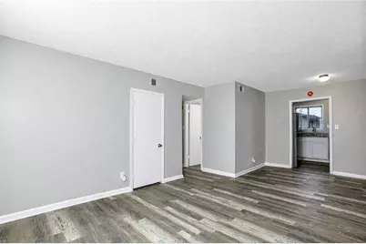 2045 Alison Court #Unit 3, Atlanta, GA 30311 - Photo 4