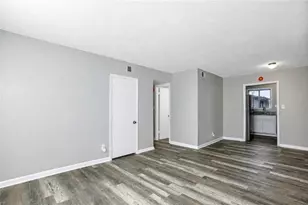 2045 Alison Ct, Atlanta, GA 30311 - Photo 4
