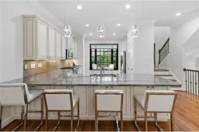 3668 Brookhaven Manor Crossing NE, Atlanta, GA 30319 - Photo 10