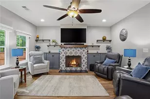 3240 Blackburn Dr, Cumming, GA 30040 - Photo 10
