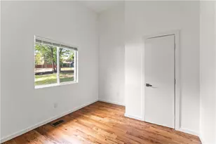 1092 Hillcrest Dr SE, Atlanta, GA 30316 - Photo 10