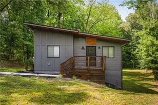 1092 Hillcrest Dr SE, Atlanta, GA 30316 - Photo 1