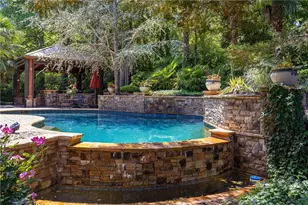 915 Glengate Pl, Atlanta, GA 30328 - Photo 2