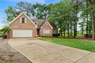 12 Grapevine Way NE, Cartersville, GA 30121 - Photo 2